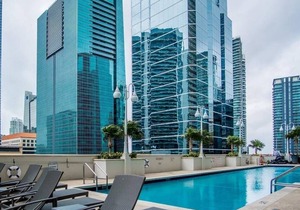 Awesome 4BR APT @Brickell, Free Parking in Miami