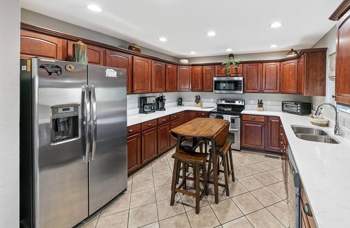 Gatlinburg Cabin | GREAT view DOWNTOWN Gatlinburg with views,community pool, hot tub and fireplace