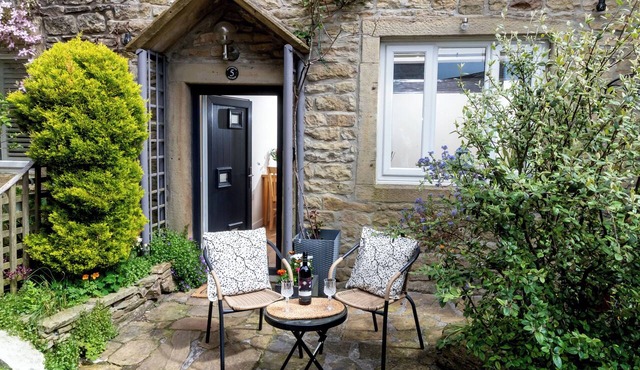 2 bedroom accommodation in Salterforth, near Barnoldswick in Barnoldswick