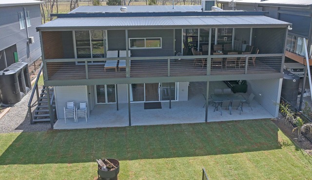 Absolute waterfront, absolute bliss. R&T's riverfront property. Pet friendly! in Mannum
