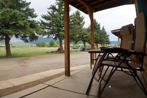 Eagle Nest Fly Shack & Lodge in Eagle Nest