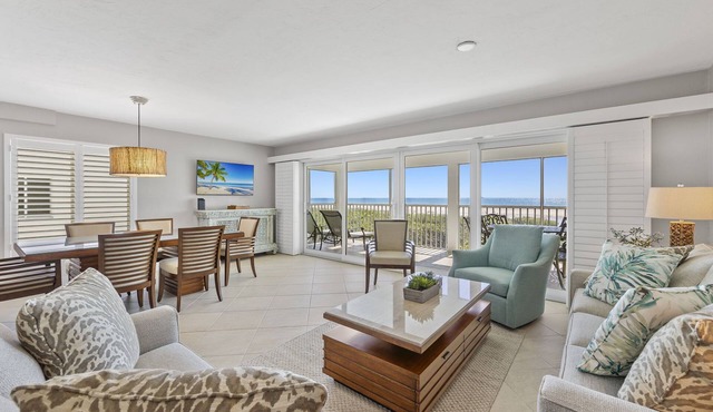 Gorgeous Gulf Front Townhome! FALL SALE! in Sanibel