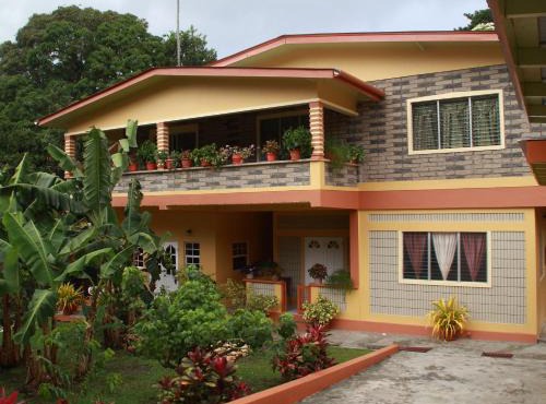 Green Haven Cottage in Les Coteaux