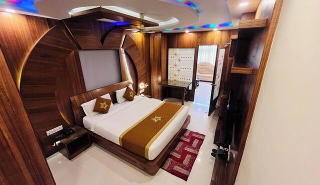 Hotel Star Five Inn in Muzaffarpur