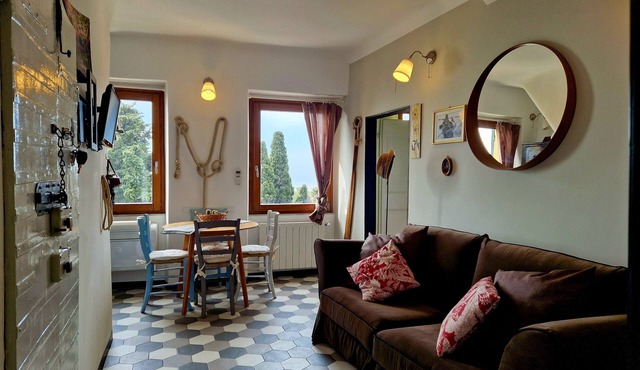 In Golfo Paradiso with sea view five minutes from the beach, with parking in Liguria