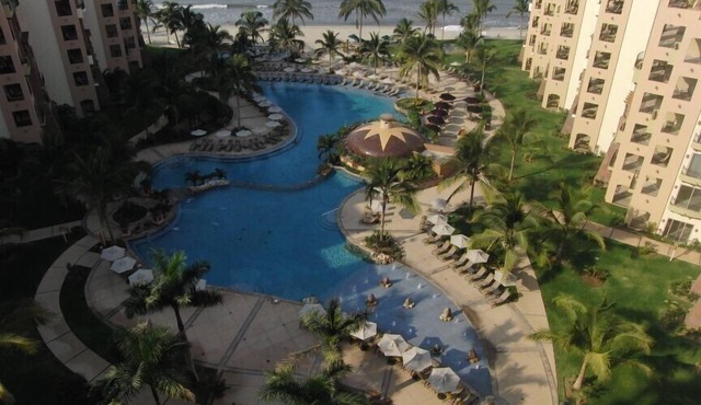 Incredible promotion ! half price the next 3 months Excluding the lock off side. in Nuevo Vallarta