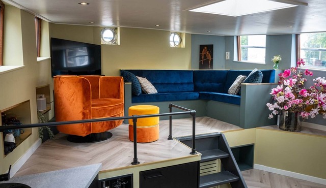 Luxurious wellness houseboat - Captains Cabin in Amsterdam