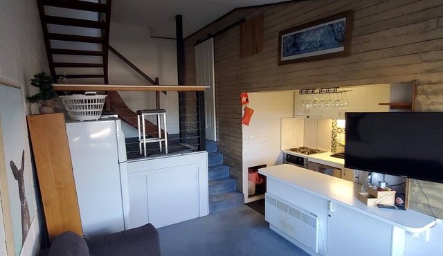Mountain views, bikes, hikes and fresh air nLocated at the top of the village in Falls Creek