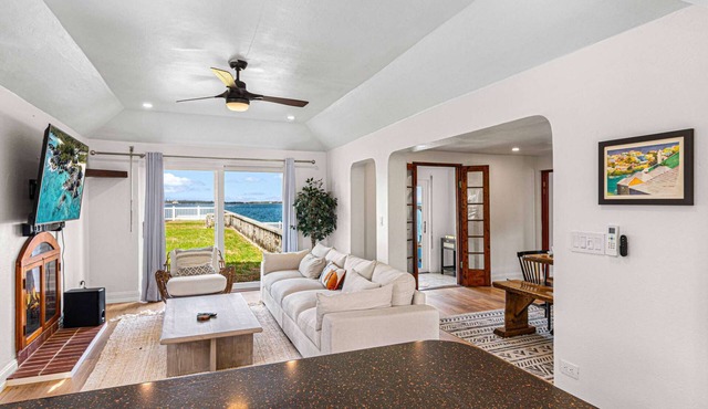 New Luxury Oceanfront Unit with Private Beach in Southampton