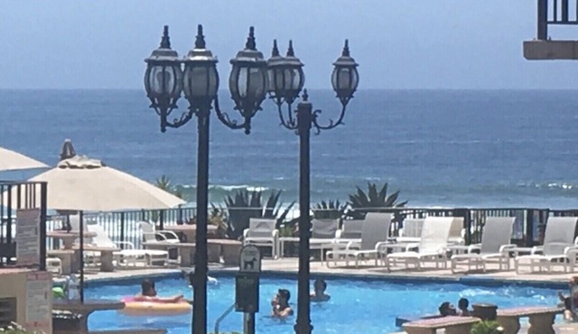 Newly Re-decorated, 4 Recliner's Oceana, On the beach front, downtown Rosarito. in Centro Playas