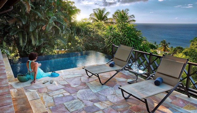 Private Infinity Pool | Villa with an Ocean View! in Black Rock
