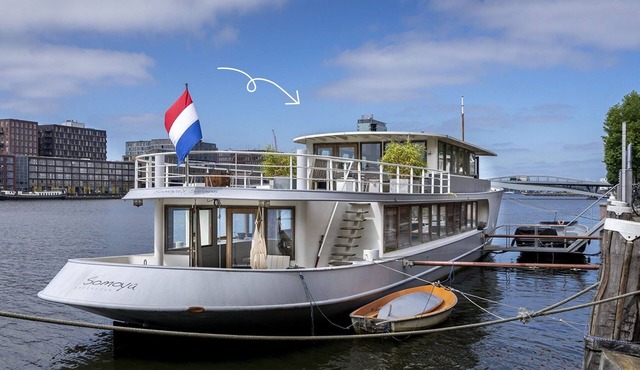 Stunning boat with a view - luxurious with sauna in Amsterdam