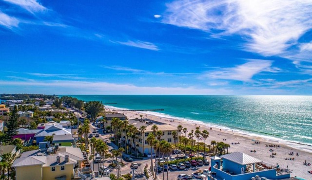 Sunshine Beach Rentals in Holmes Beach