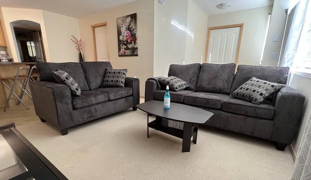 Townhouse style 2-bedroom Condo with Private Entrance in Calgary