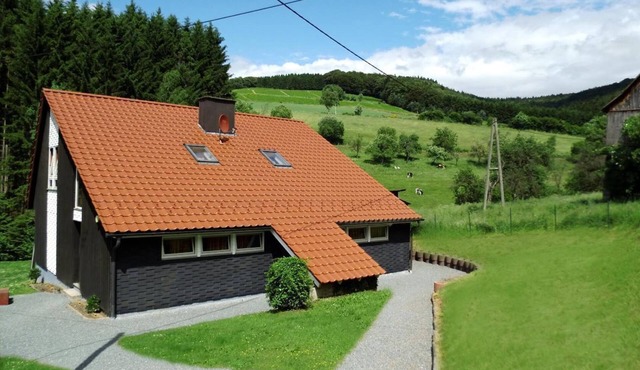 Typ Dachsbau - Four Bedroom Resort, Sleeps 8 in Bestwig