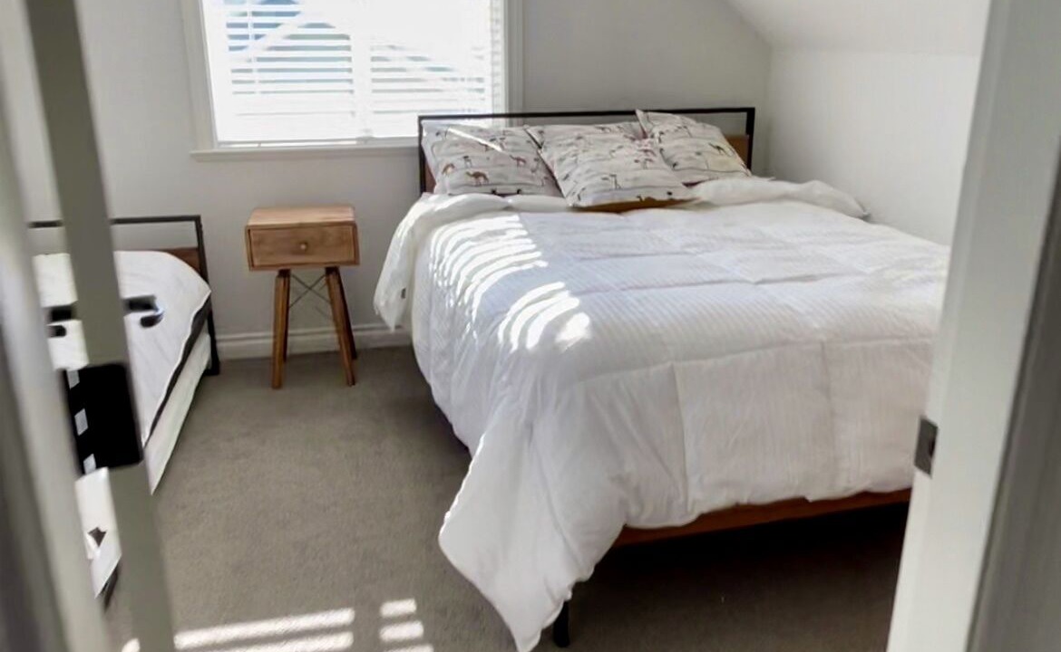 Photo of Bedroom in Osoyoos