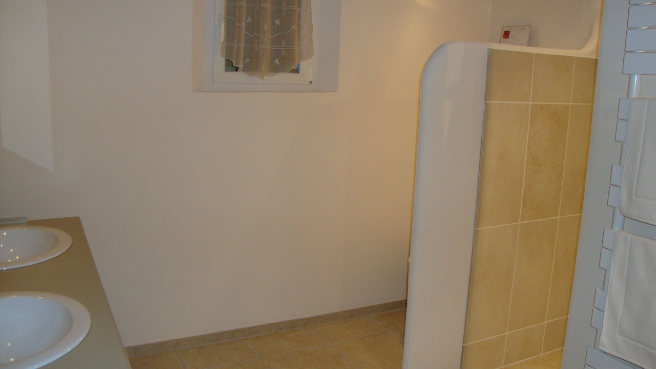 Photo of Bathroom in Cavaillon