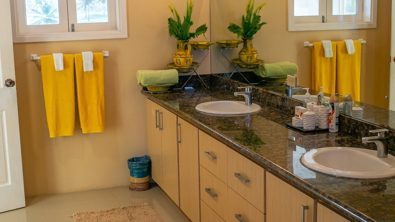 Photo of Bathroom in Orange Hill