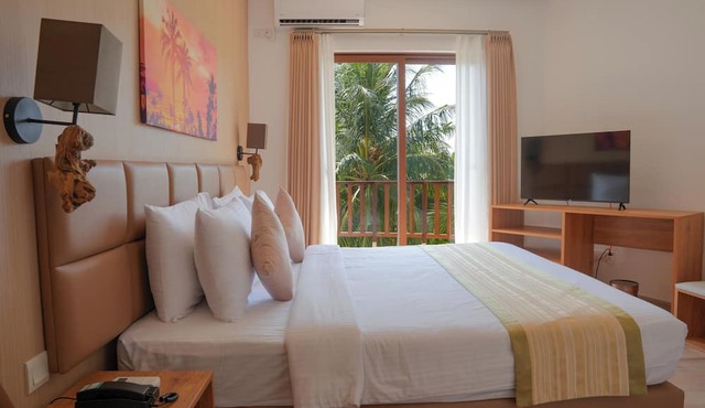 Cocomo Maldives in Himmafushi