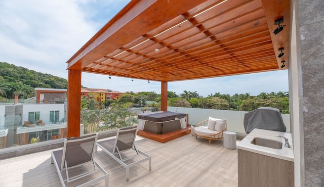 Ocean One Roatan in Roatan