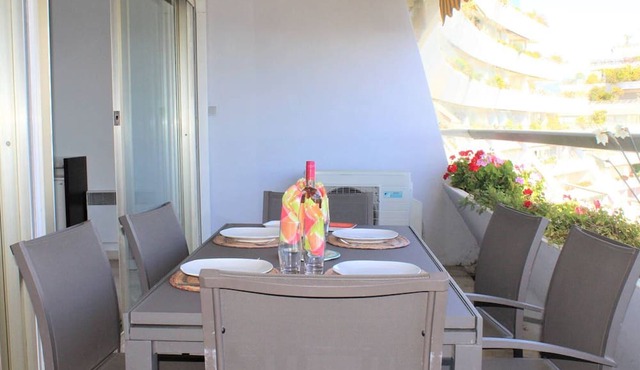 3-room apartment with terrace and parking, Villeneuve-Loubet Beach in Villeneuve-Loubet