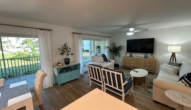 TRENDY BEACH CONDO ON THE GROUND FLOOR! in Sanibel