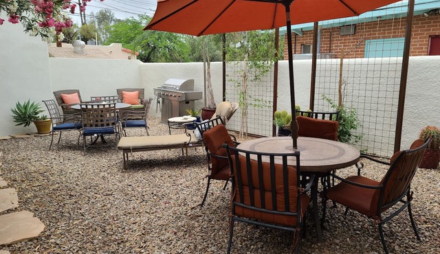 Timeless Elegance ~ 1920's Sam Hughes Casita Mariposa ~ Walk to UA! Parking in Tucson