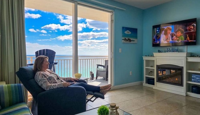 Best Beachfront Resort @ PCB Splash 1203E Free Beach Chairs Pools Crib in Panama City Beach