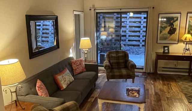 Highest Rated, Lowest Rates in Snow Blaze: 2/2, A/C, Pool, Hot Tub, Gym, Firepit in Park City