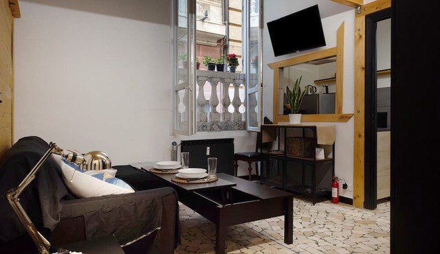 Apartment 'Al Porto Antico' with Wi-Fi and Air Conditioning in Genova